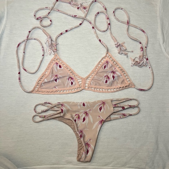 Acacia swimwear set